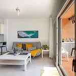 Frente Al Mar - Terraza - Piscina - Playa 1 Min Appartamento *